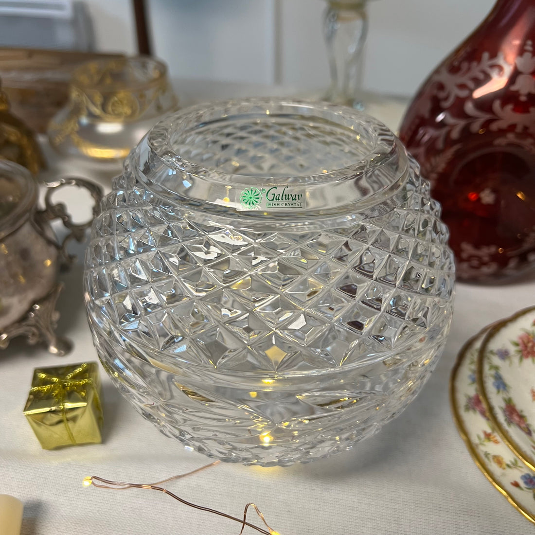 Vase boule en cristal irlandais de Galway