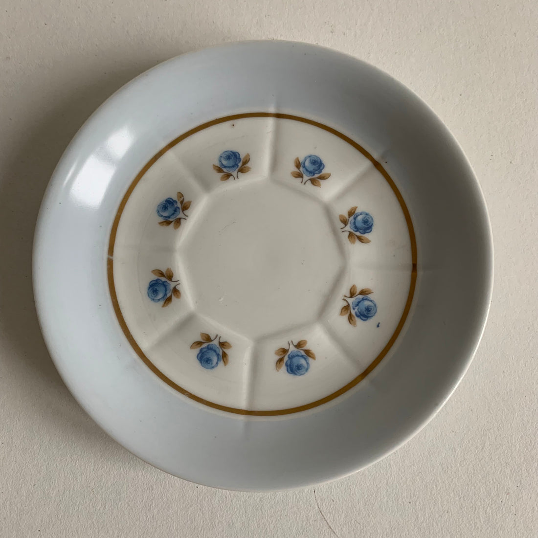 4 tasses et sous-tasses en porcelaine de Limoges