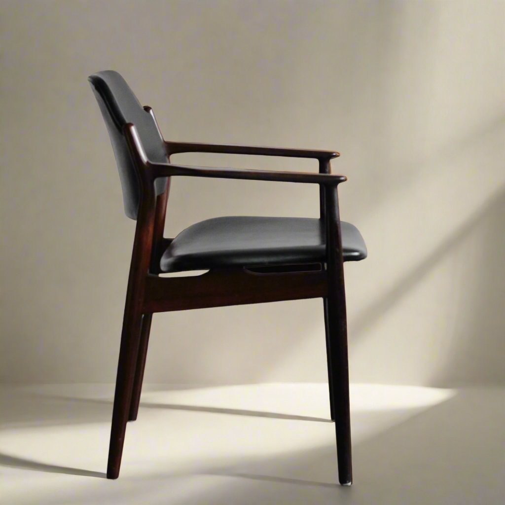 Fauteuil Arne Vodder en cuir et palissandre